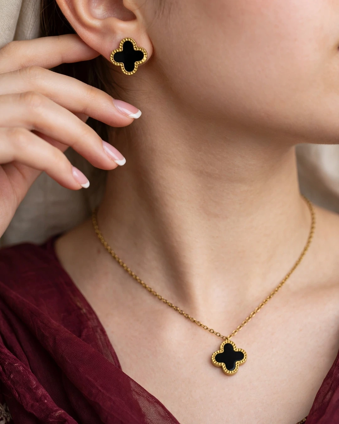 Gold Black Clover Necklace Set - Image 2