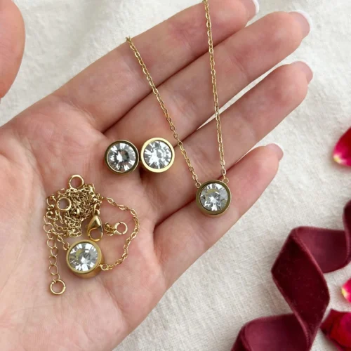 Gold Crystal Solitaire Set