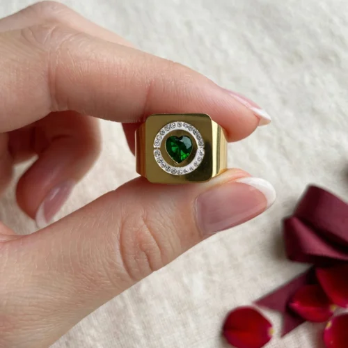 Gold Emerald Heart Signet Ring