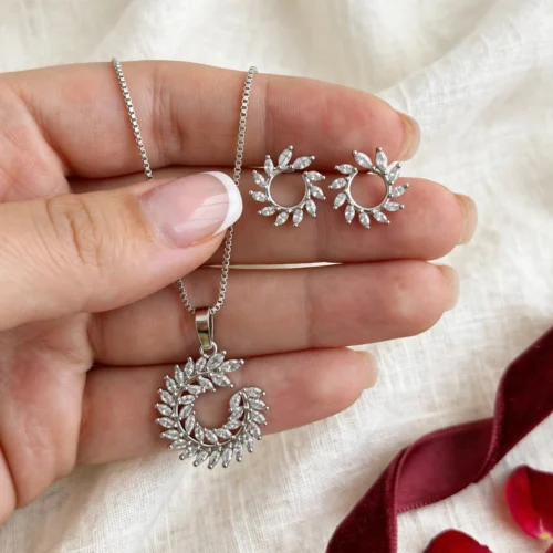 Silver Crystal Wreath Pendant Set